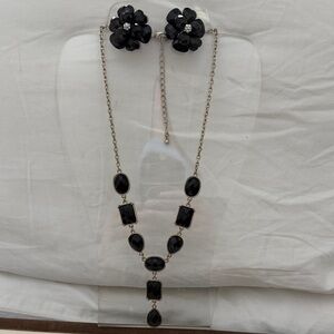 Chic Black and Silver Necklace Set